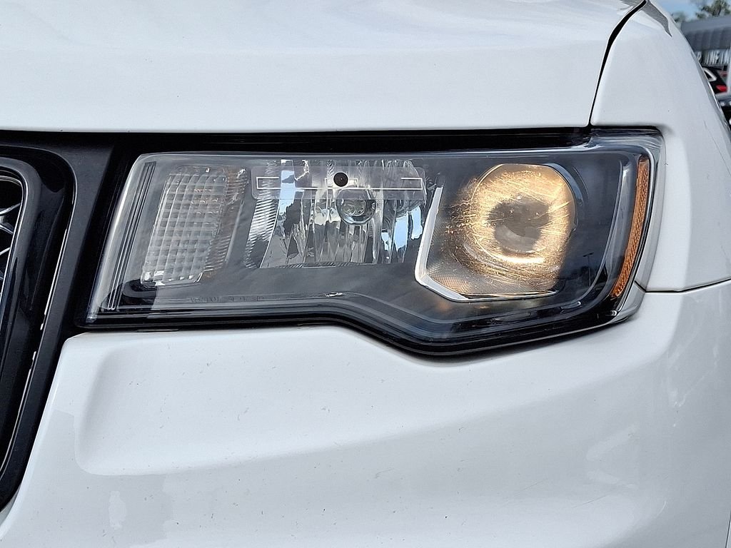 Used 2017 White Jeep Altitude image 10