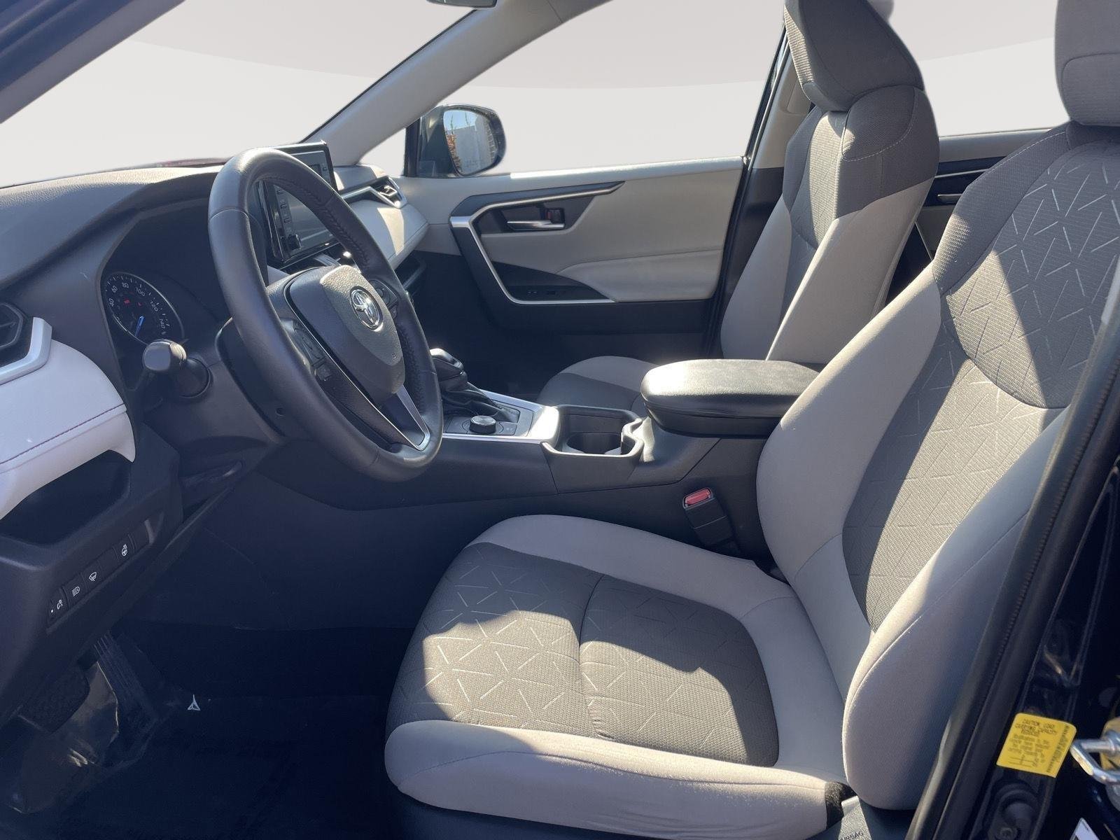 Used 2020 Blueprint Toyota Hybrid XLE image 21