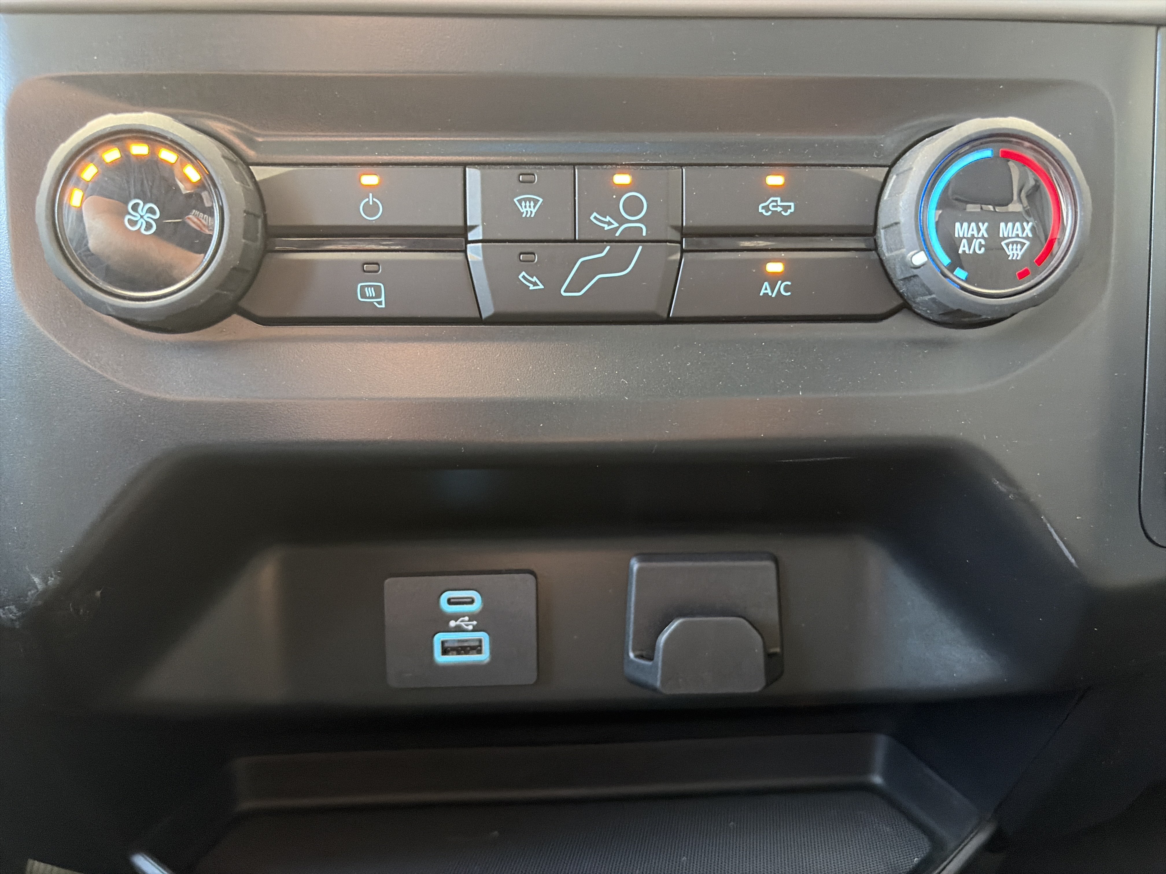 Used 2023 Silver Ford XL image 22