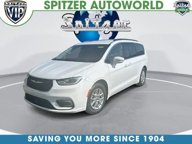 Used 2022 White Chrysler Touring L image 6