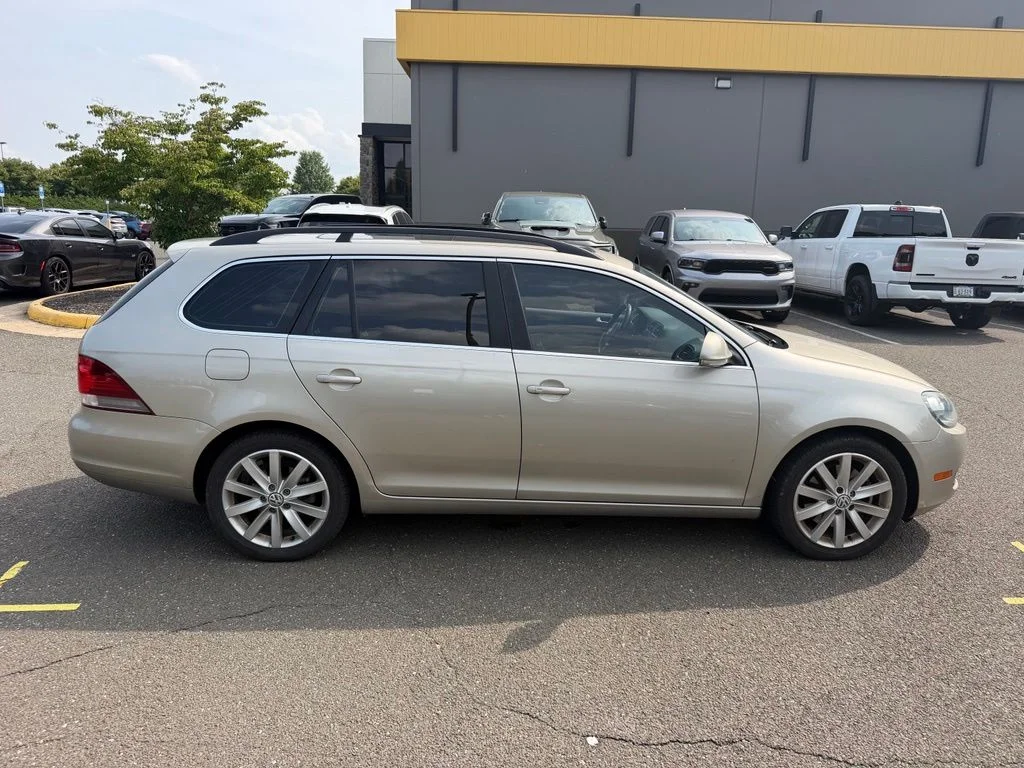 Used 2013 Silver Volkswagen 2.0L TDI image 5