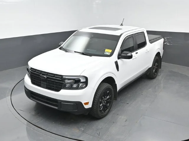 Certified Used 2024 Oxford White Ford Lariat image 57
