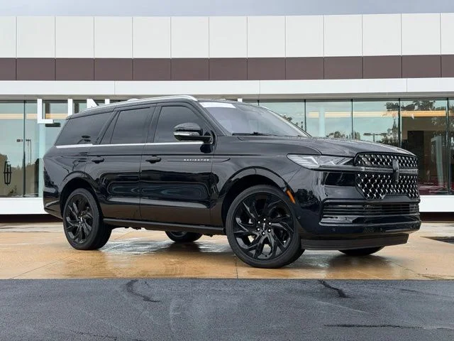 2025 Lincoln Navigator Black Label 4WD's photo