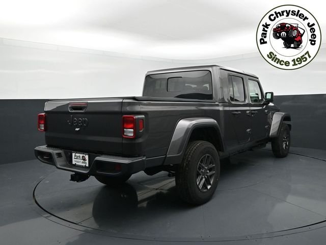 New 2026 Granite Crystal Metallic Clear-Coat Exterior Paint Jeep Sport S image 5