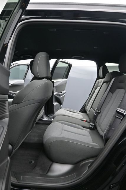 New 2026 Diamond Black Crystal Pearl-Coat Exterior Paint Jeep Laredo image 8