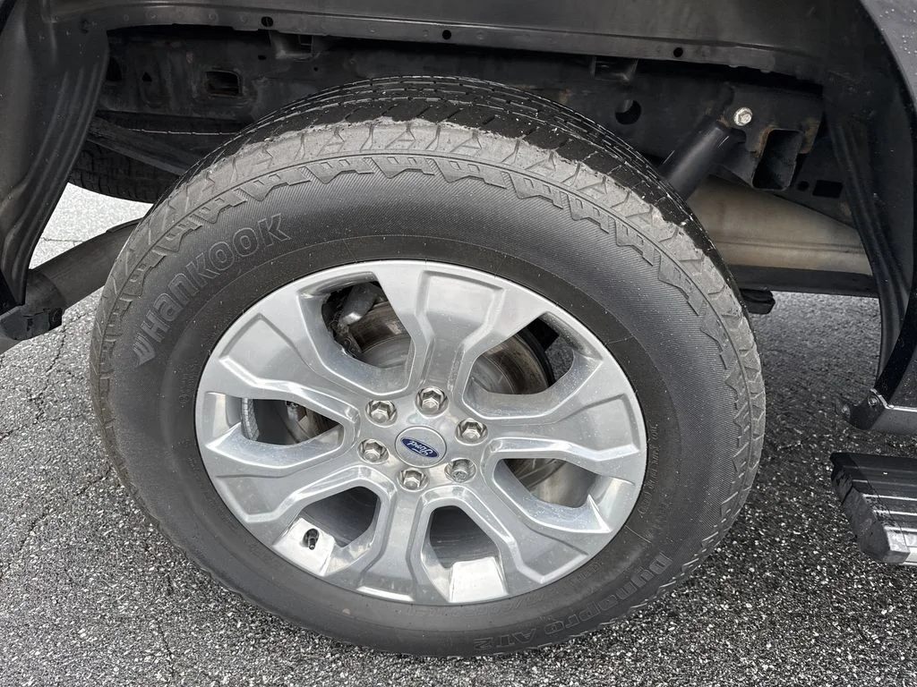 Used 2023 Black Ford Platinum image 17