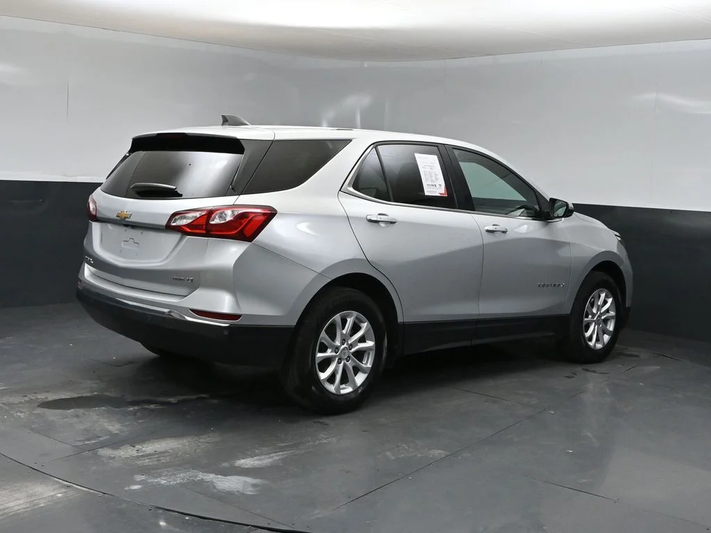 Used 2018 Chevrolet Equinox LT with VIN 2GNAXSEV1J6299188 for sale in McPherson, KS