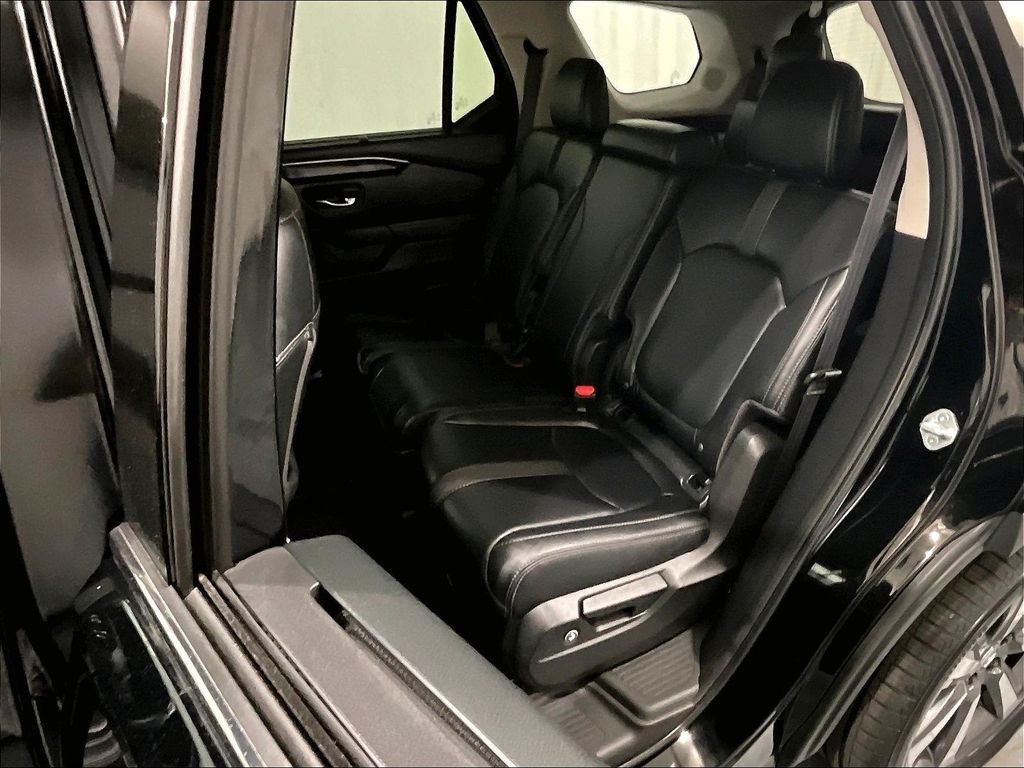 Used 2023 Crystal Black Pearl Honda Touring image 15