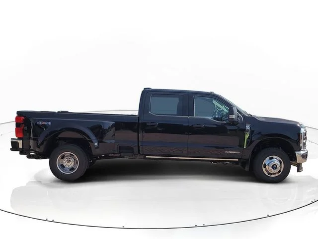 New 2026 Black Metallic Ford Lariat image 4