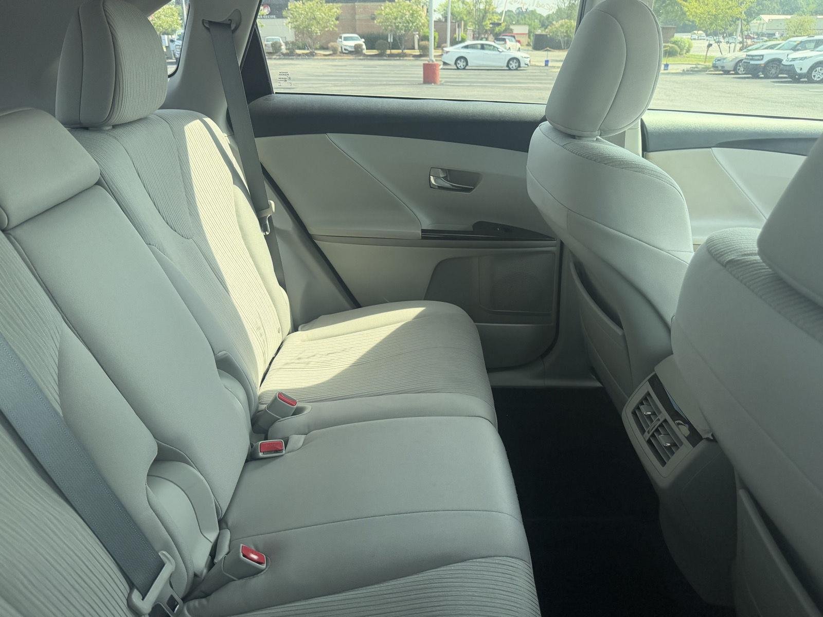Used 2015 Blizzard Pearl Toyota LE image 11