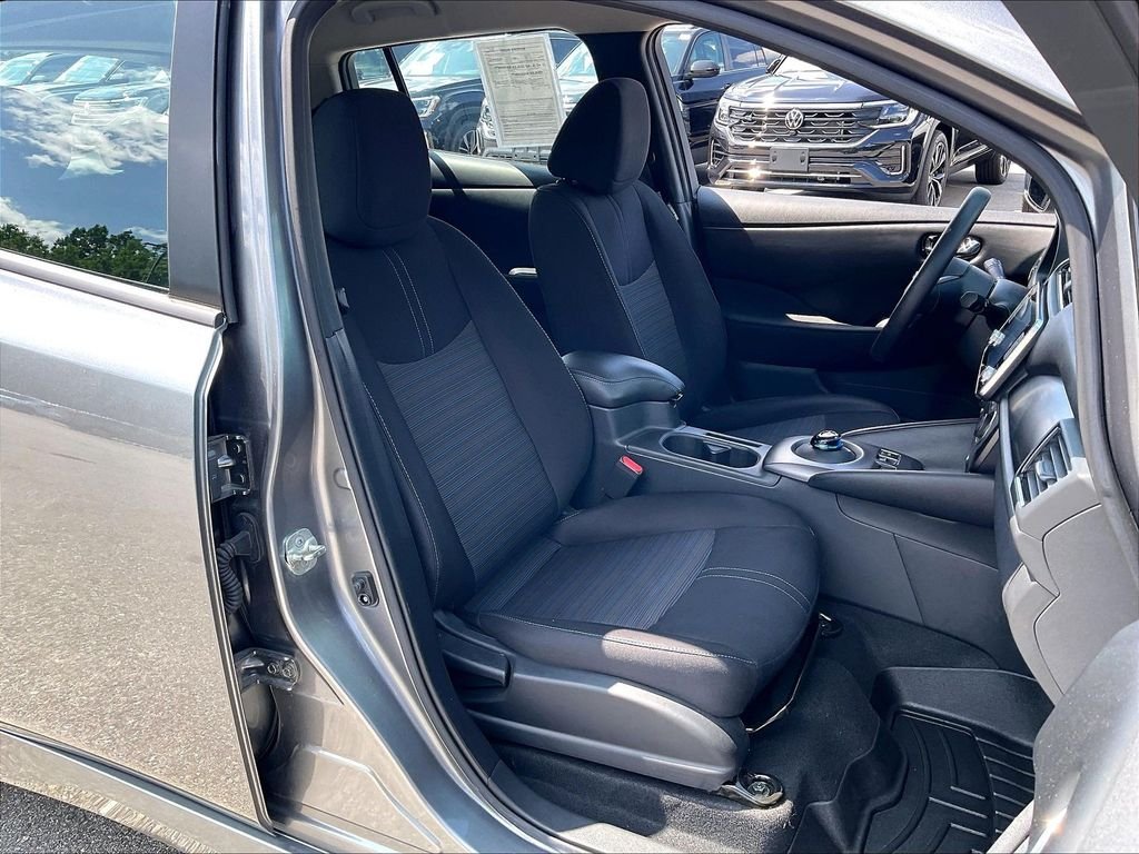 Used 2022 Gun Metallic Nissan S image 10