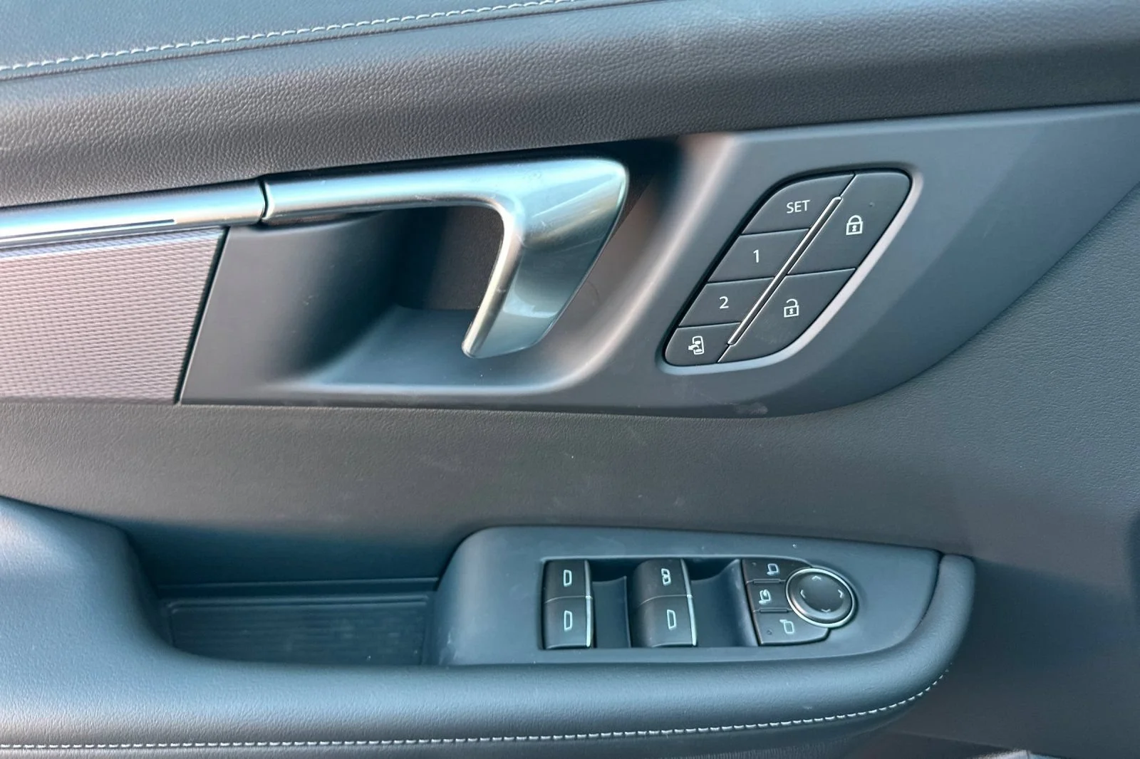 2026 Buick Enclave Sport Touring - Photo 8