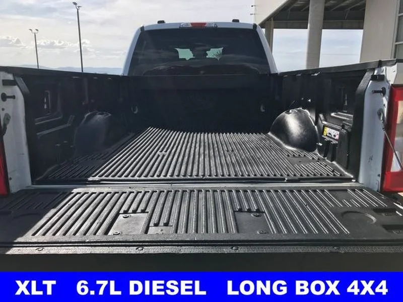 Certified Used 2024 Oxford White Ford XLT image 23
