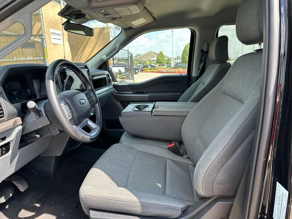 Used 2025 Black Ford XLT image 3