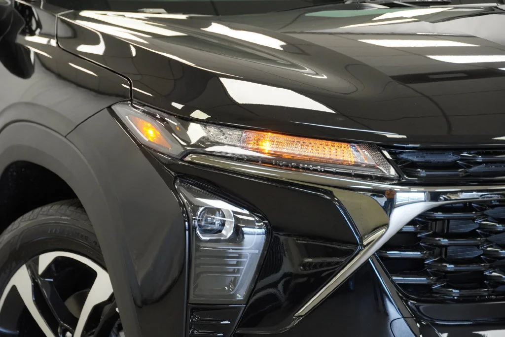 New 2026 Mosaic Black Metallic Chevrolet 1RS image 8