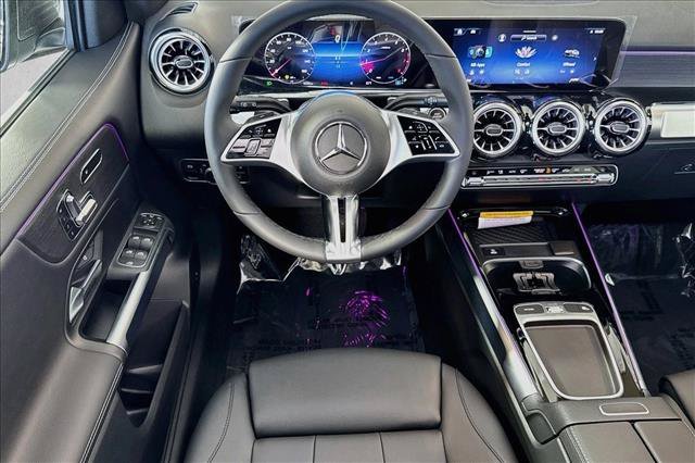 New 2026 Mountain Grey Metallic Mercedes-Benz GLB 250 image 50