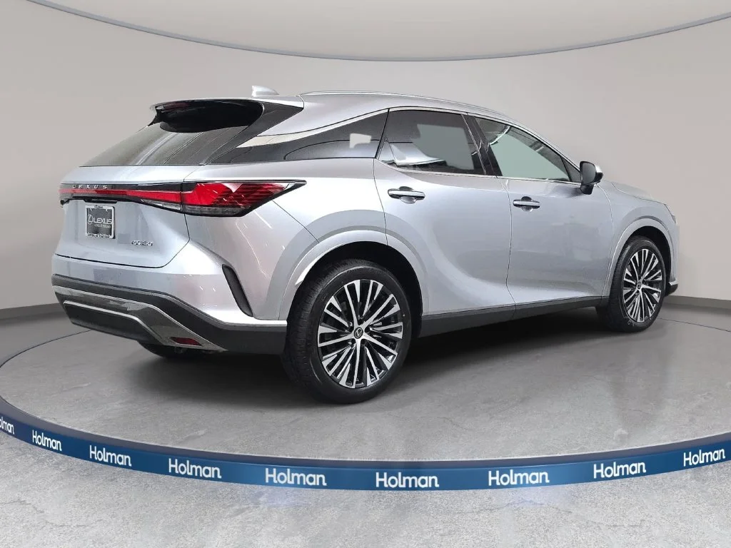New 2026 Iridium Lexus PREMIUM PLUS image 5