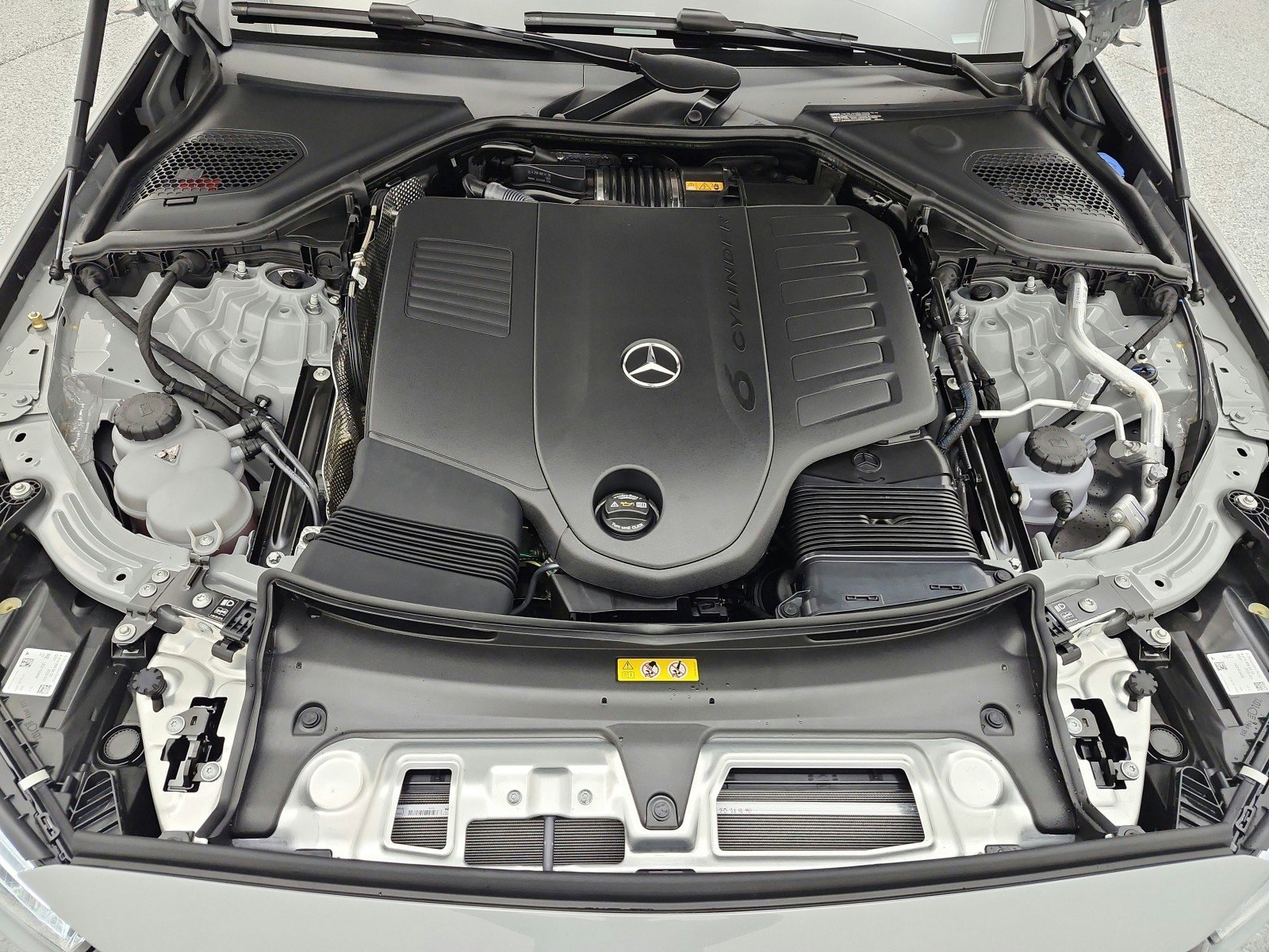 New 2026 MANUFAKTUR Alpine Grey Mercedes-Benz E 450 4MATIC® Sedan image 41