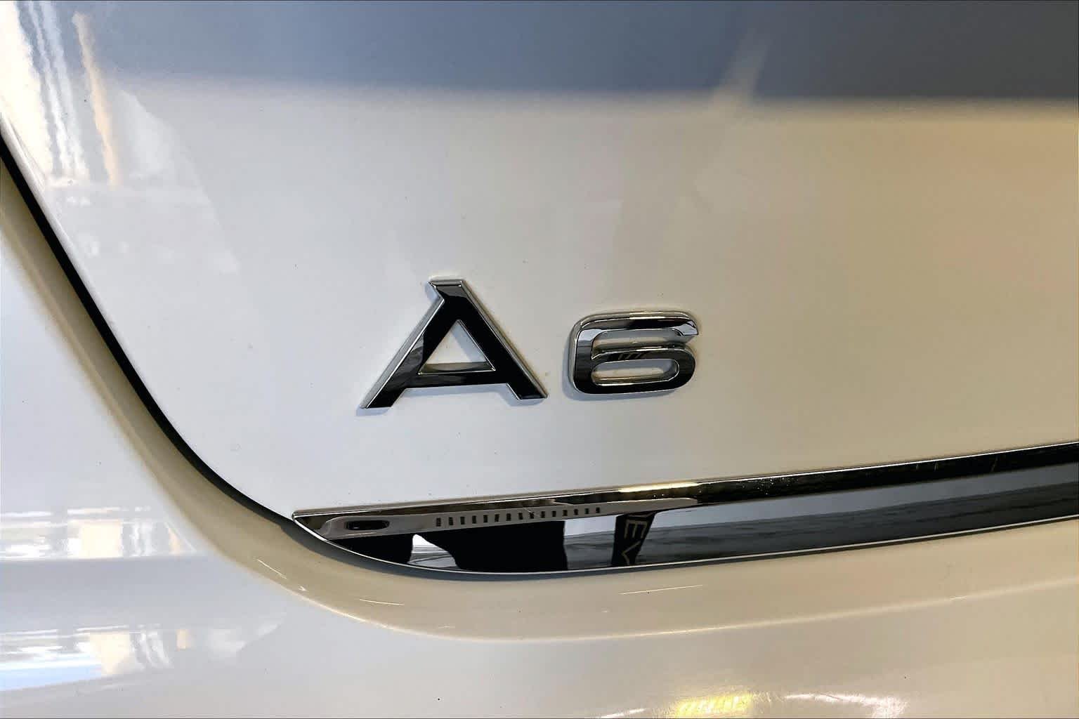 Used 2016 Glacier White Metallic Audi 3.0T Premium Plus image 9