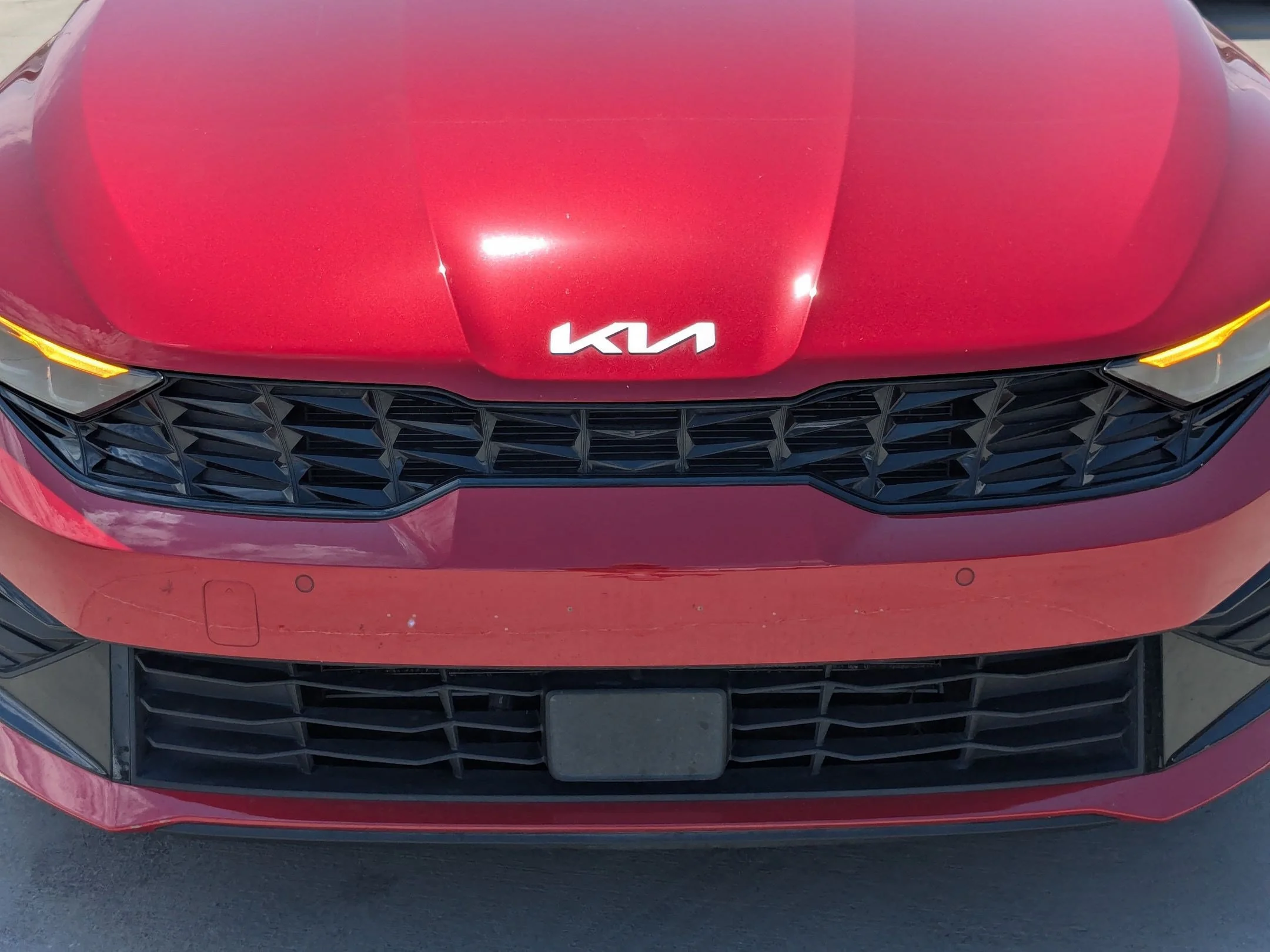 Used 2025 Runway Red Kia LXS image 9
