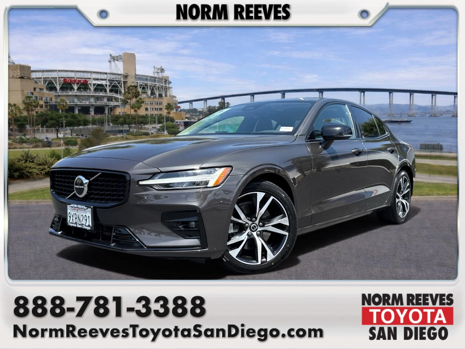 2025 Volvo S60 B5 Core Dark AWD's photo