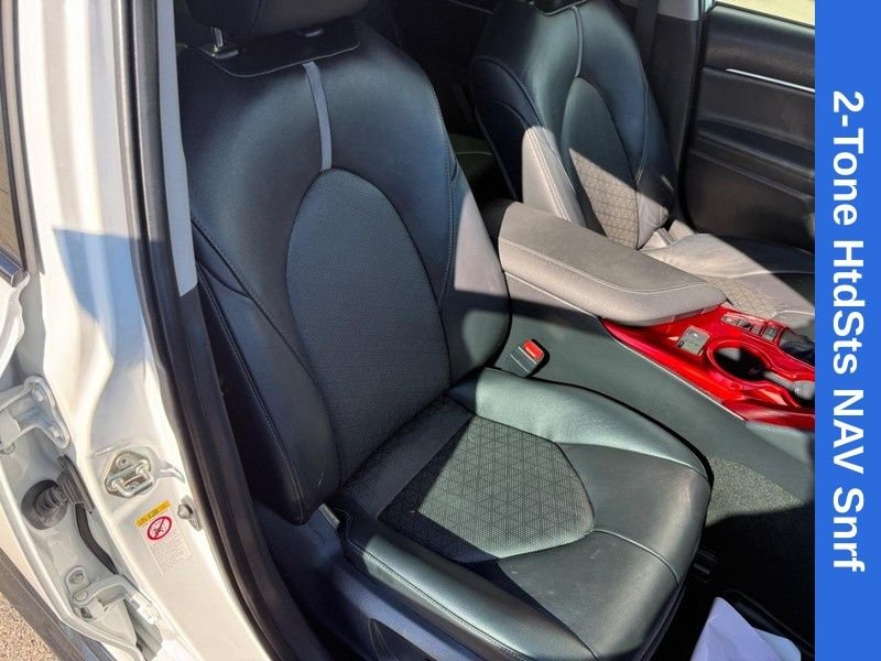 Used 2019 Midnight Black Metallic Toyota XSE image 11
