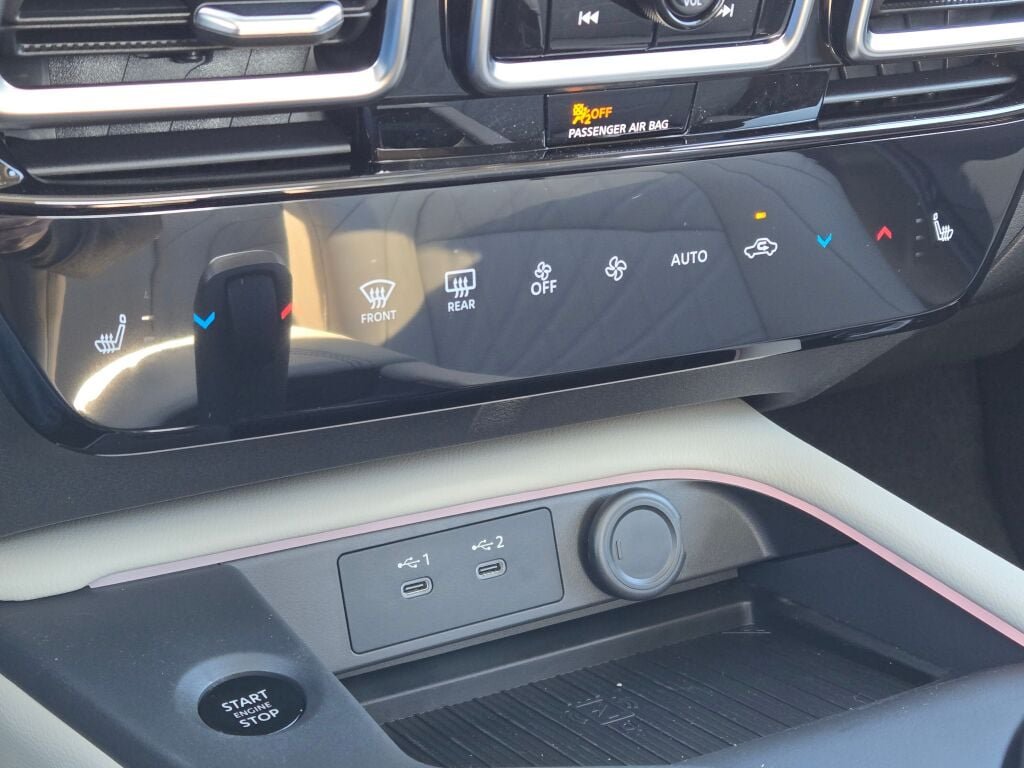 New 2026 Super Black Nissan SL image 28