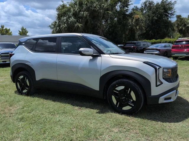 2027 Kia Seltos LX