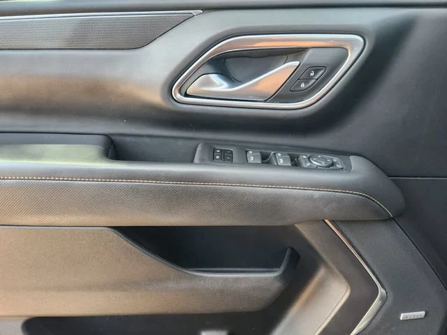 Used 2023 TITANIUM RUSH METALLIC GMC AT4 image 23