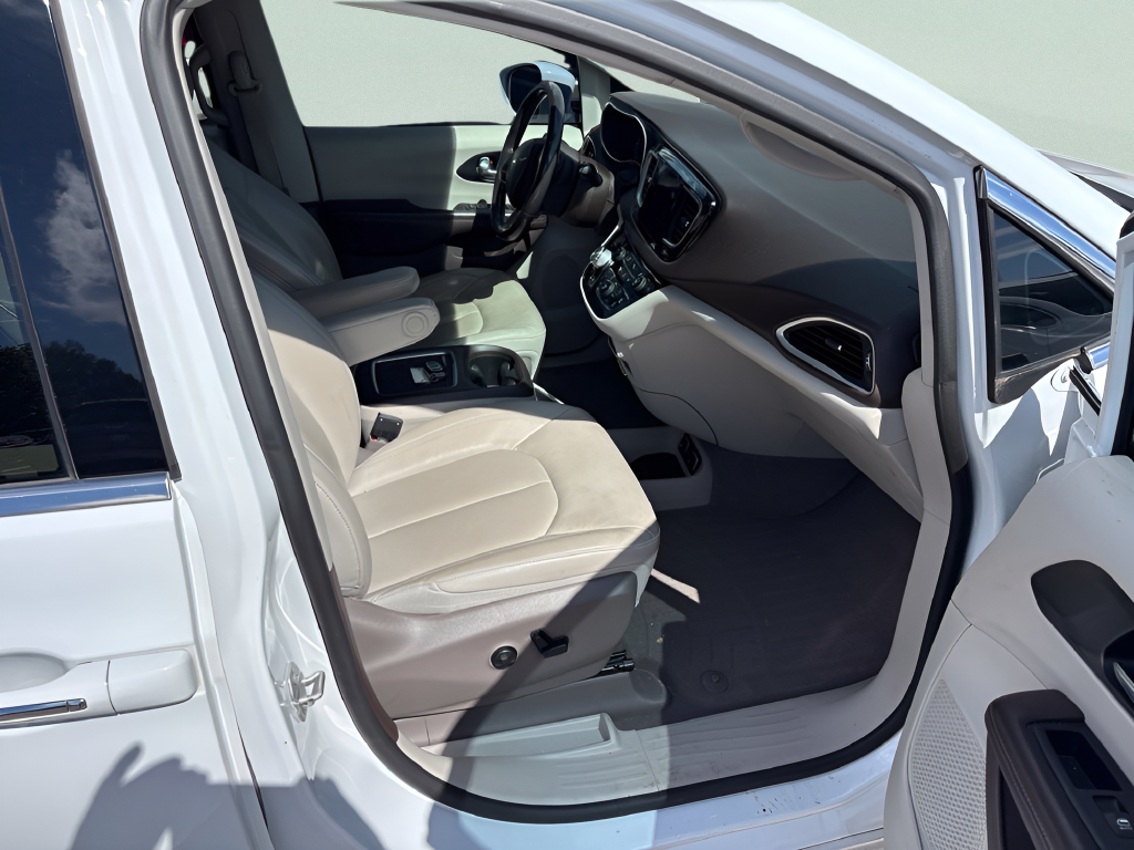 Used 2020 White Chrysler Touring L Plus image 12