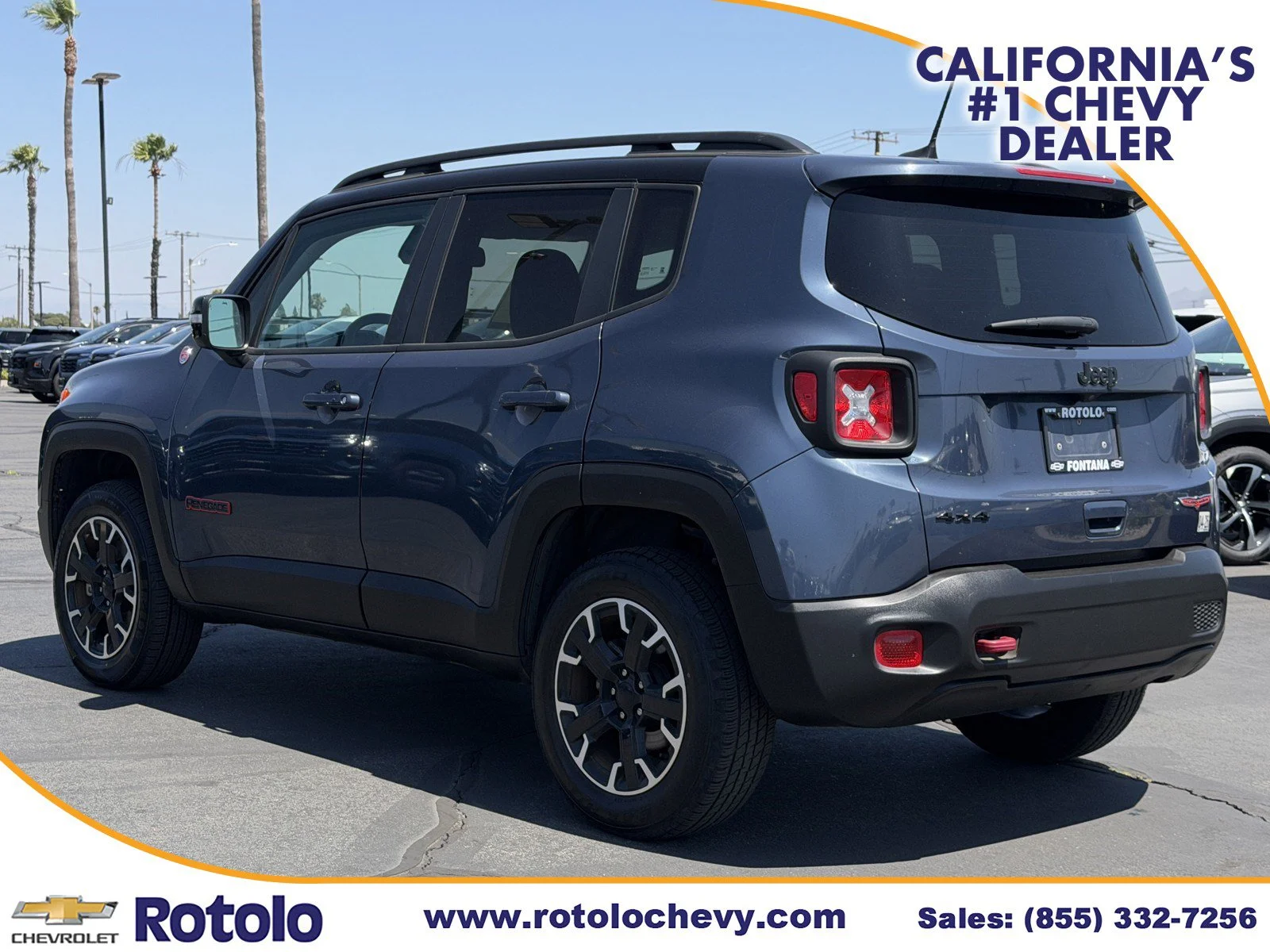 Used 2023 Slate Blue Pearlcoat Jeep Trailhawk image 4