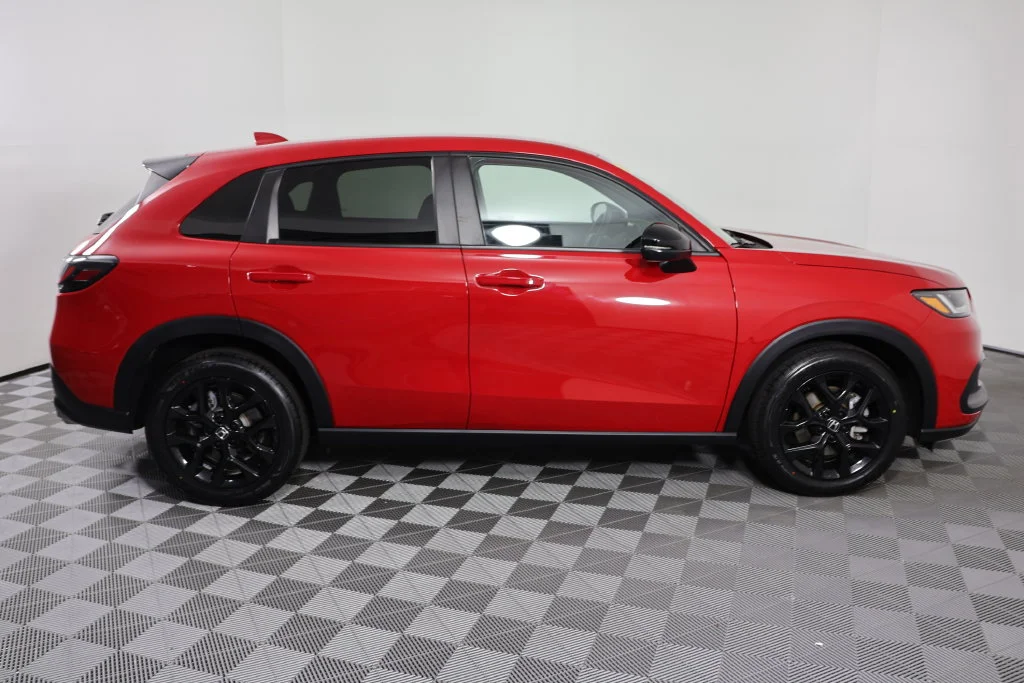 Used 2024 Milano Red Honda Sport image 9