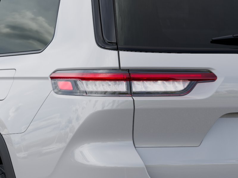 New 2025 Bright White Clear-Coat Exterior Paint Jeep Limited image 52