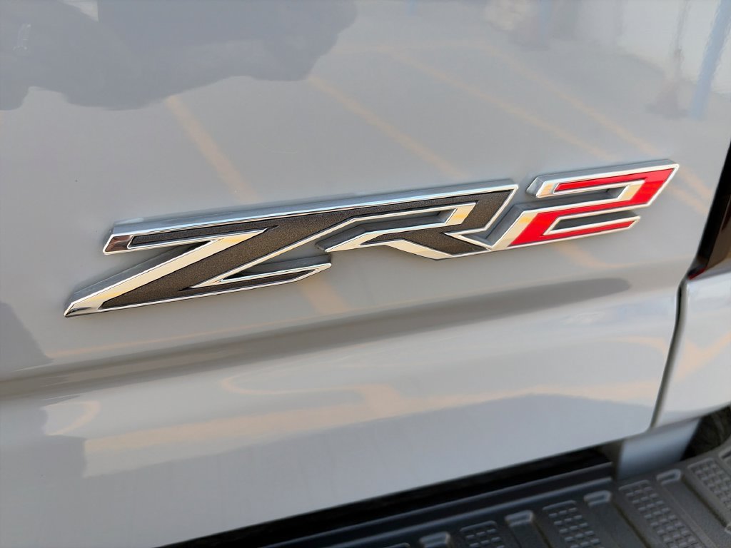 2024 Chevrolet Silverado 2500HD ZR2 - Photo 32