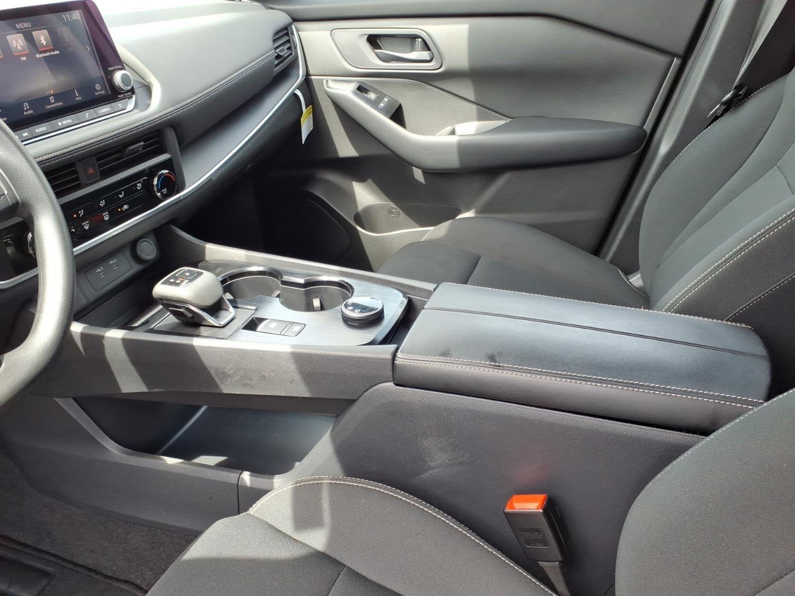Used 2025 Glacier White Nissan S image 20
