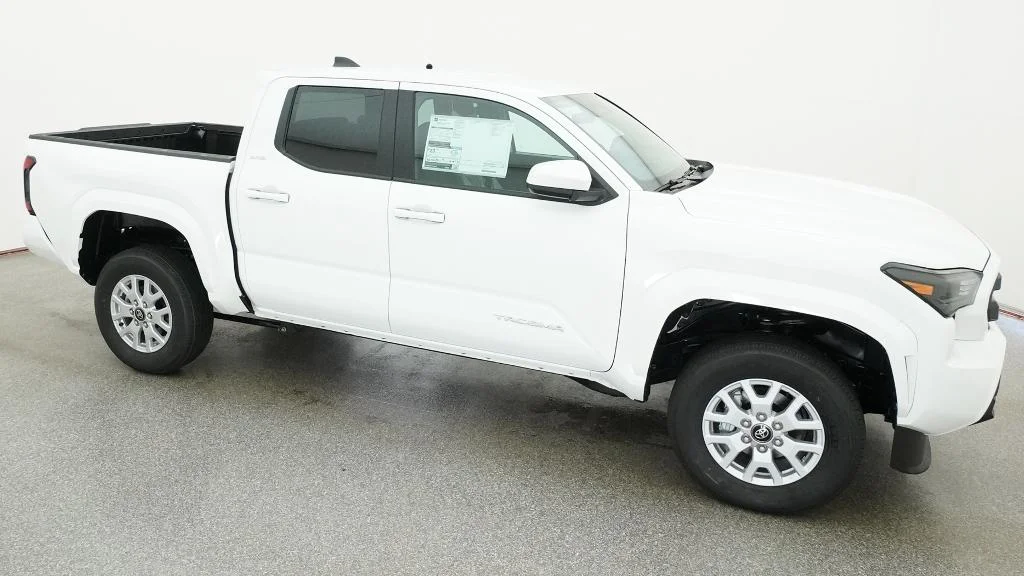 New 2026 Ice Cap Toyota SR5 image 12