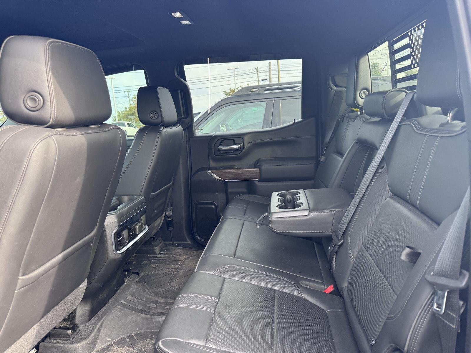 Used 2022 Black Chevrolet High Country image 11