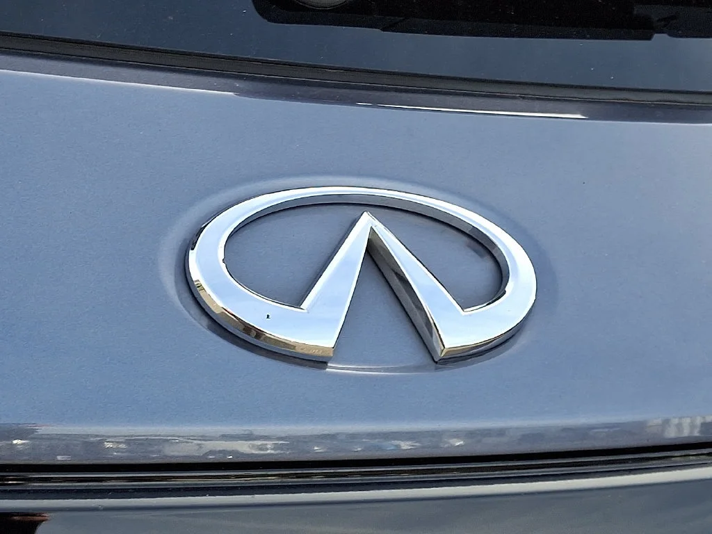 Used 2023 Blue INFINITI AUTOGRAPH AWD image 32