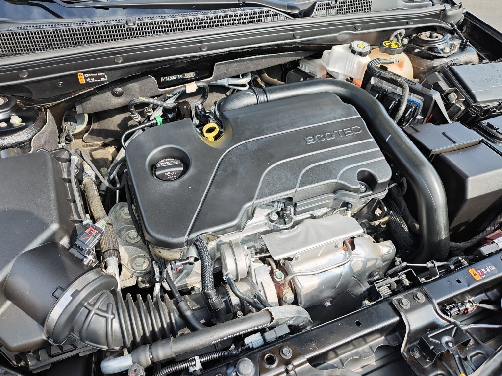 Used 2023 Black Chevrolet RS image 25
