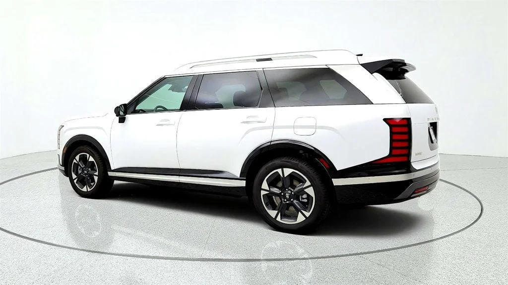 Used 2026 Creamy White Pearl Hyundai Limited AWD image 7