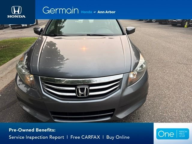 Used 2012 Alabaster Silver Metallic Honda LX image 2