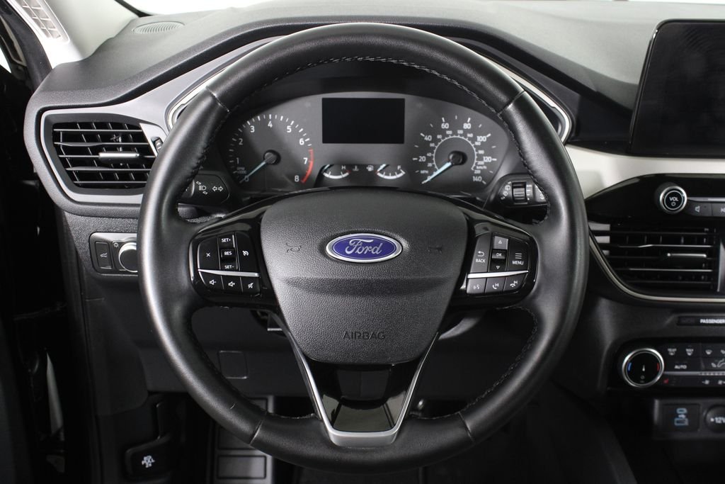 Used 2022 Black Ford SE image 22