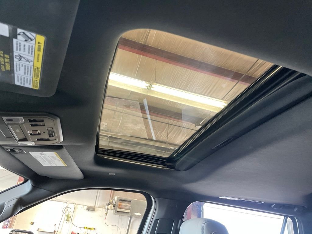 Used 2025 White Toyota SR5 image 25