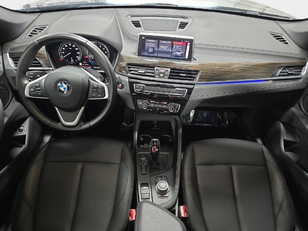 Used 2021 Jet Black BMW sDrive28i image 12