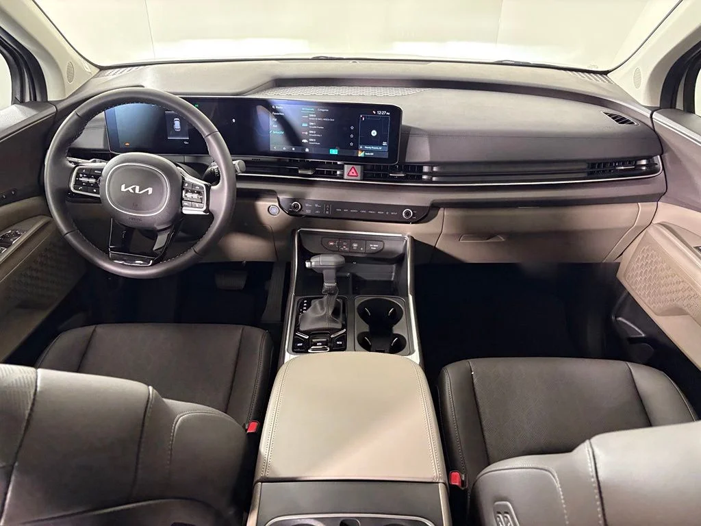 New 2026 Ceramic Silver Kia EX image 34