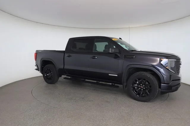 Used 2024 Silver GMC Elevation image 26