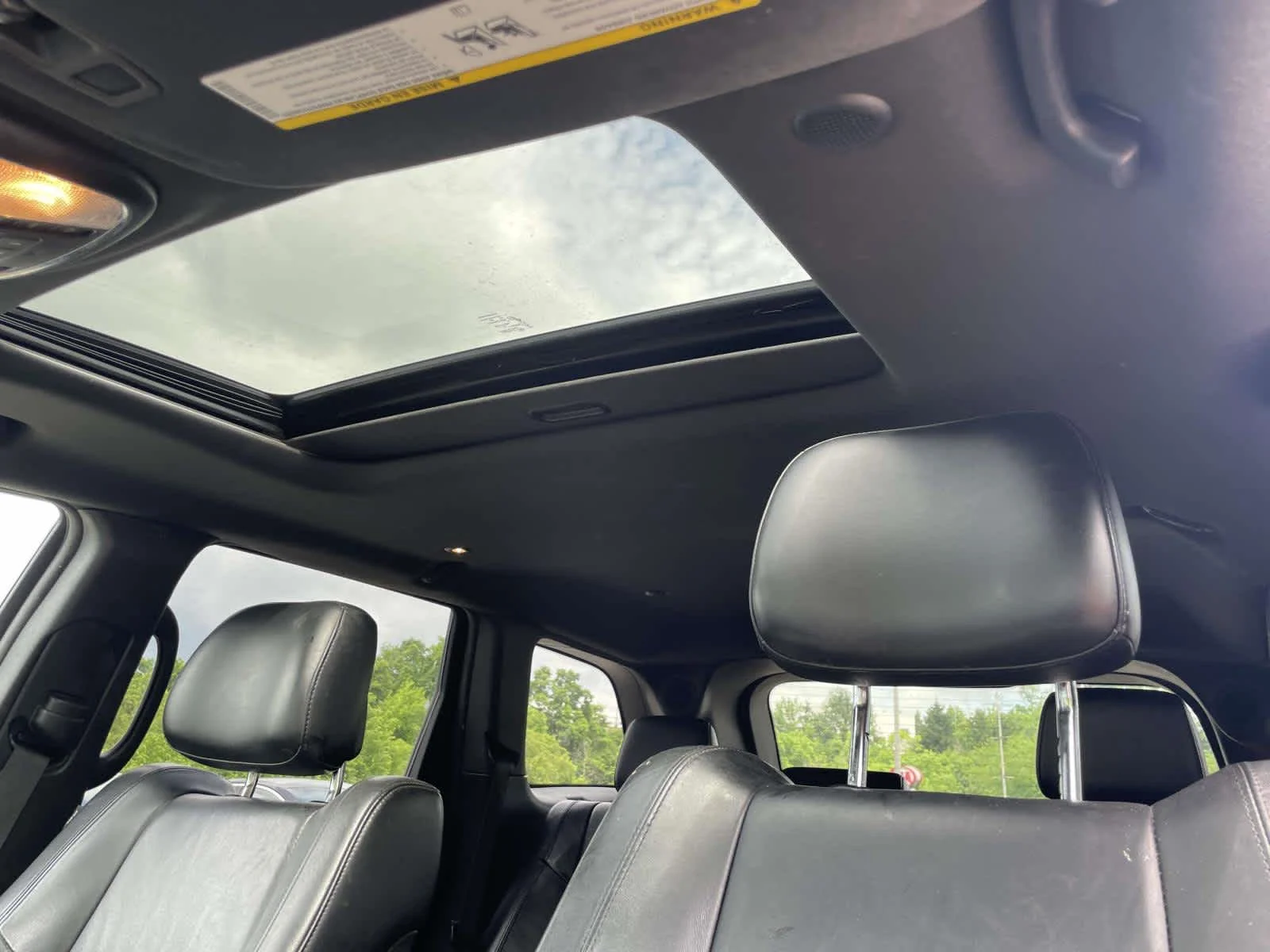 Used 2018 Rhino Clearcoat Jeep Altitude image 5