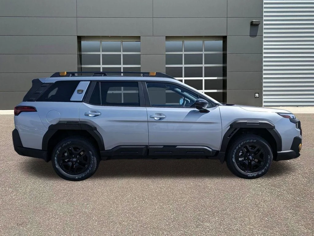 New 2026 ICE SILVER METALLIC Subaru Wilderness image 4