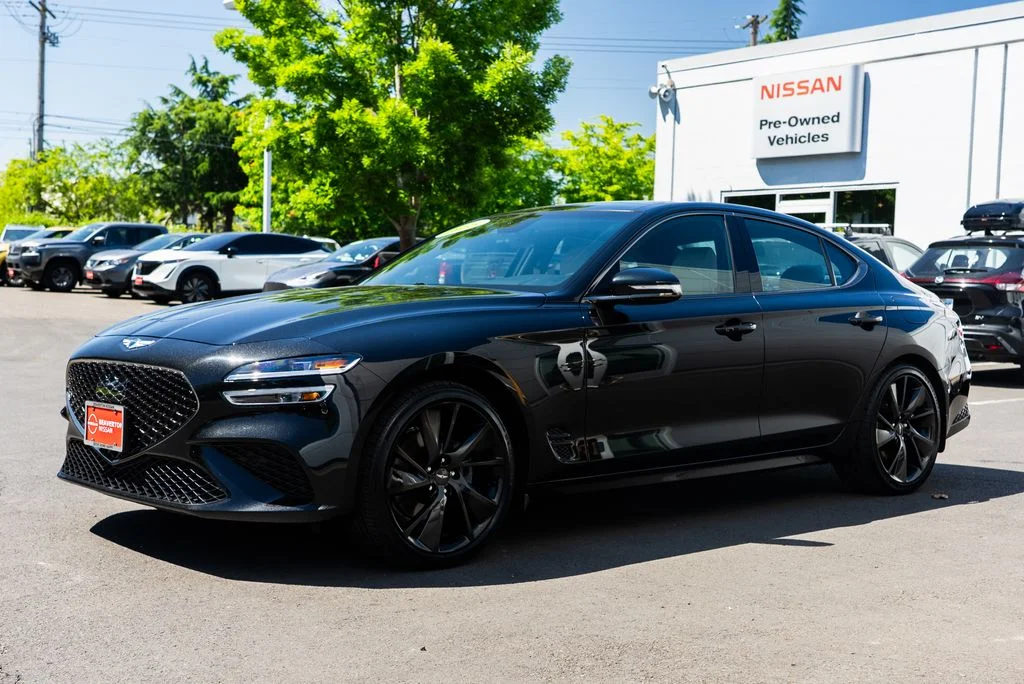 Used 2023 Black Genesis 2.0T image 3