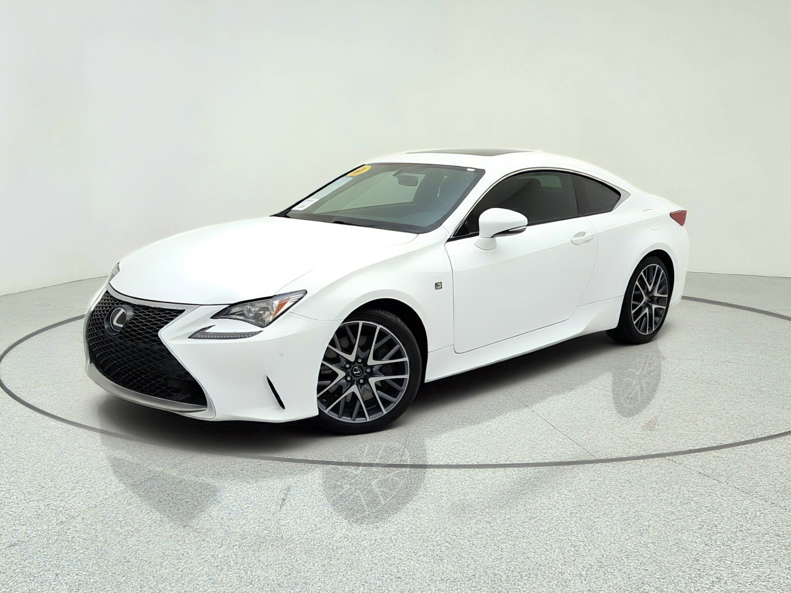 2016 Lexus RC 350 200t's photo